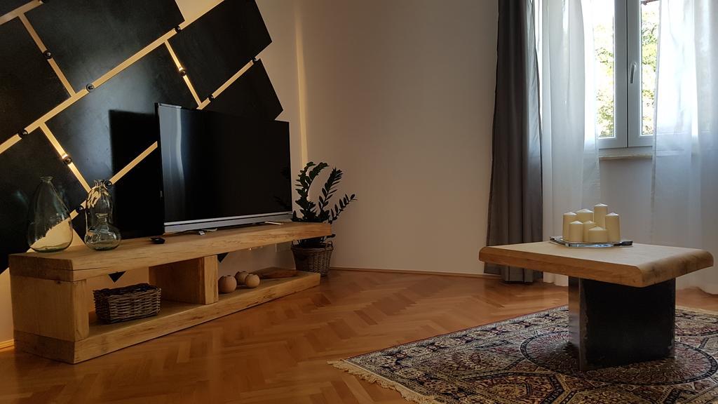 Casa Villa Carducci 罗维尼 外观 照片
