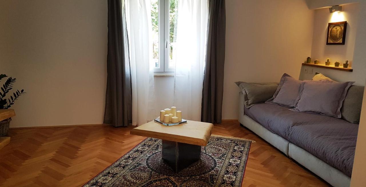 Casa Villa Carducci 罗维尼 外观 照片